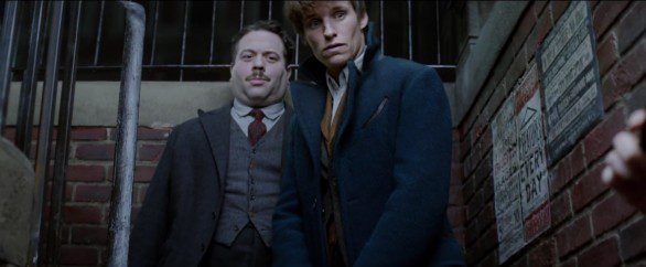 fantastic-beasts-and-where-to-find-them7-586x242